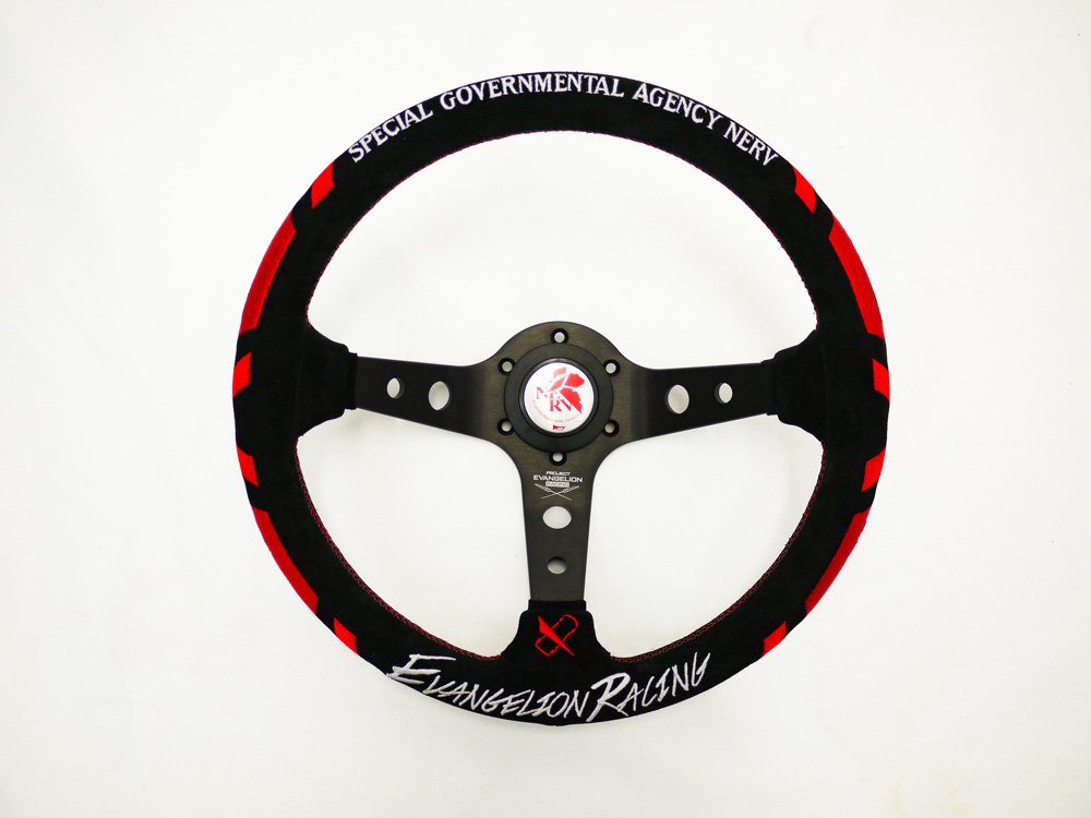 エヴァンゲリオンレーシング」の高性能ステアリング第3弾