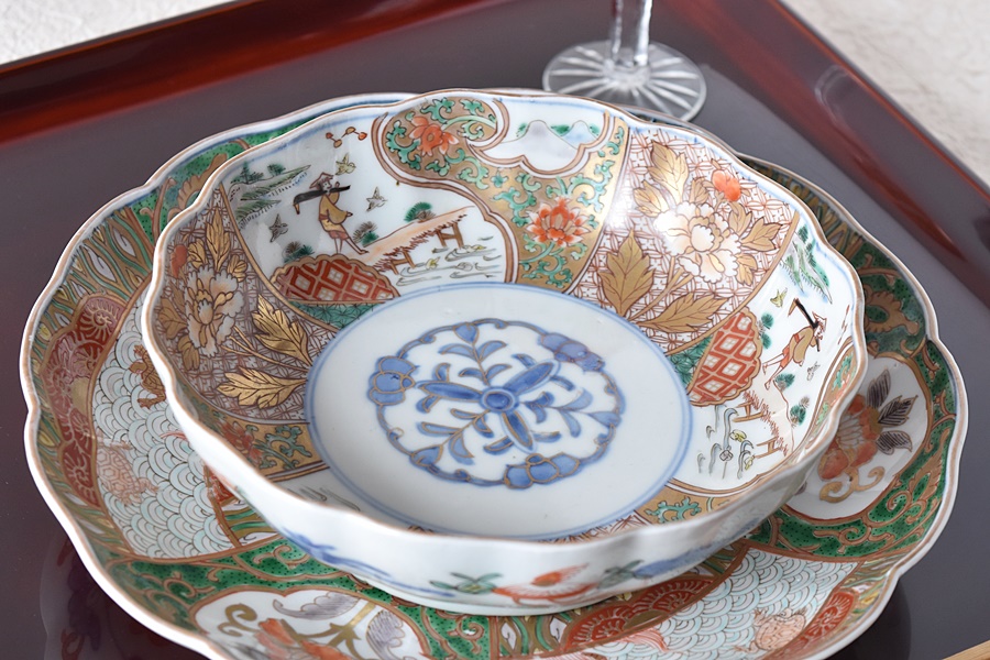 古伊万里 金襴手 牡丹に金唐草の図 3寸皿 豆皿 手塩皿 F243AS-fbtq 古