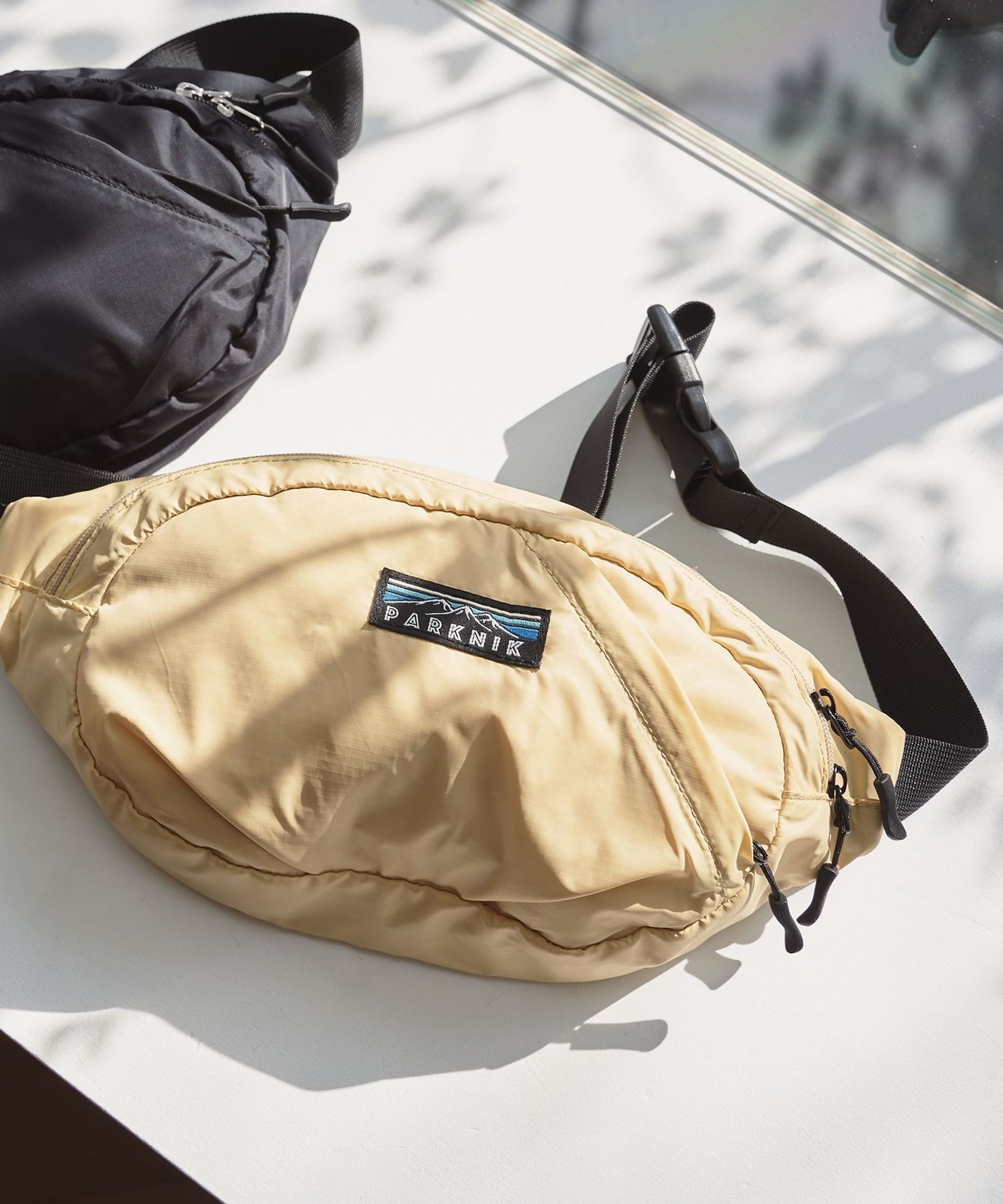 美品】EUROKENVY 2WAY ボディバッグ 美品】EUROKENVY 2WAY ボディバッグ