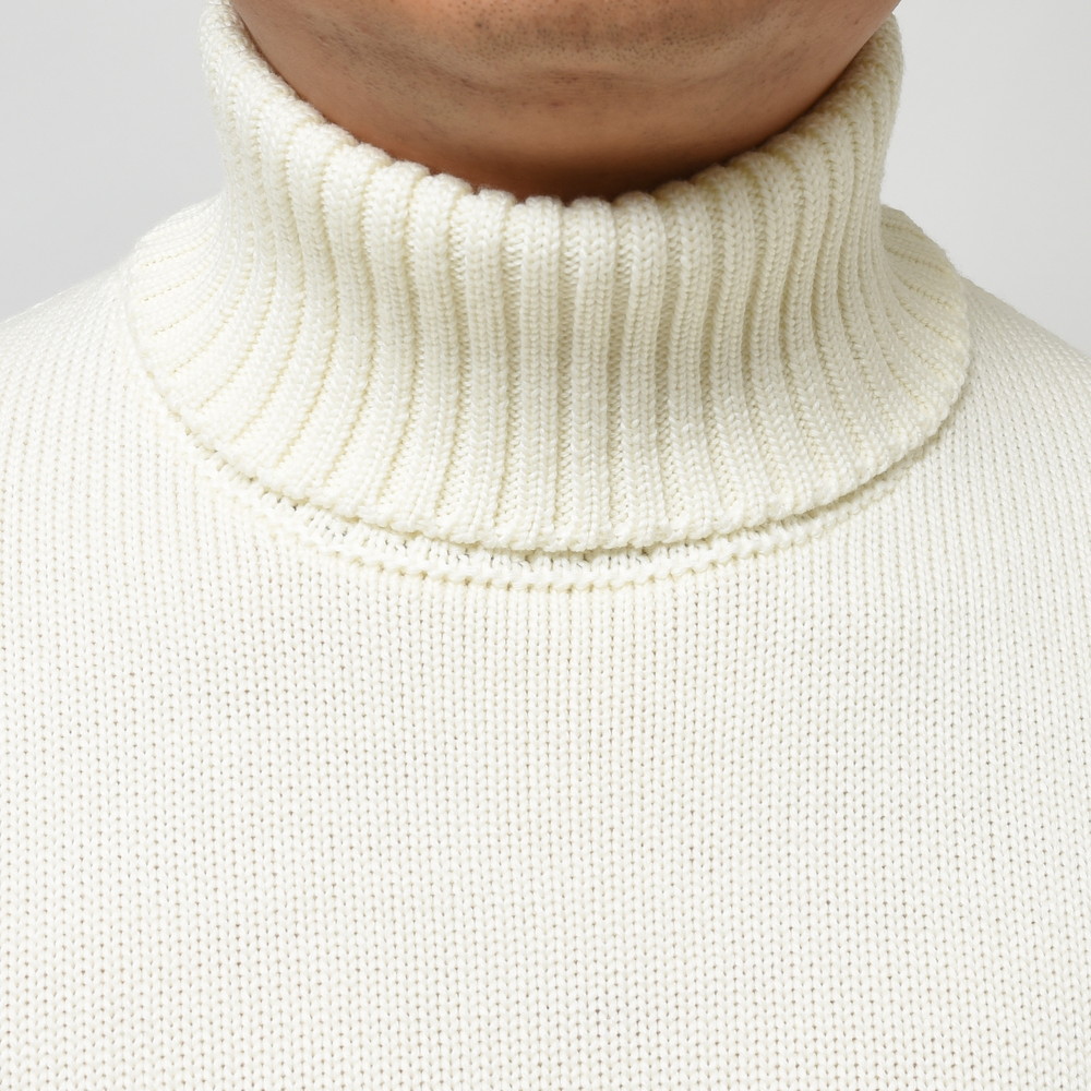 ZANONE（ザノーネ）5ゲージウールソリッドタートルネックニット DV