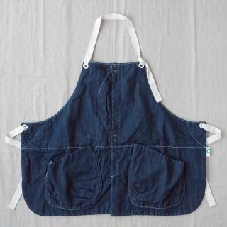 Suolo（スオーロ）GRIZZLYエプロン デニム（Flowers Not Guns!プリント）