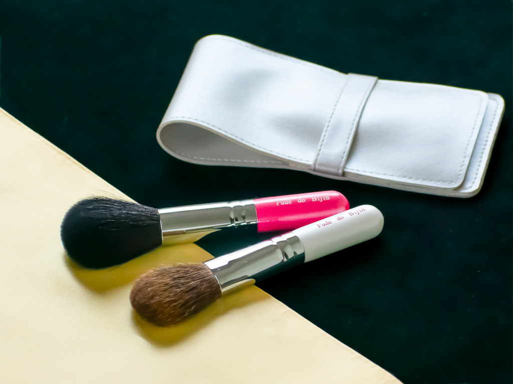 広島みやげ｜おかげさまで3周年 しま商店限定熊野化粧筆セット