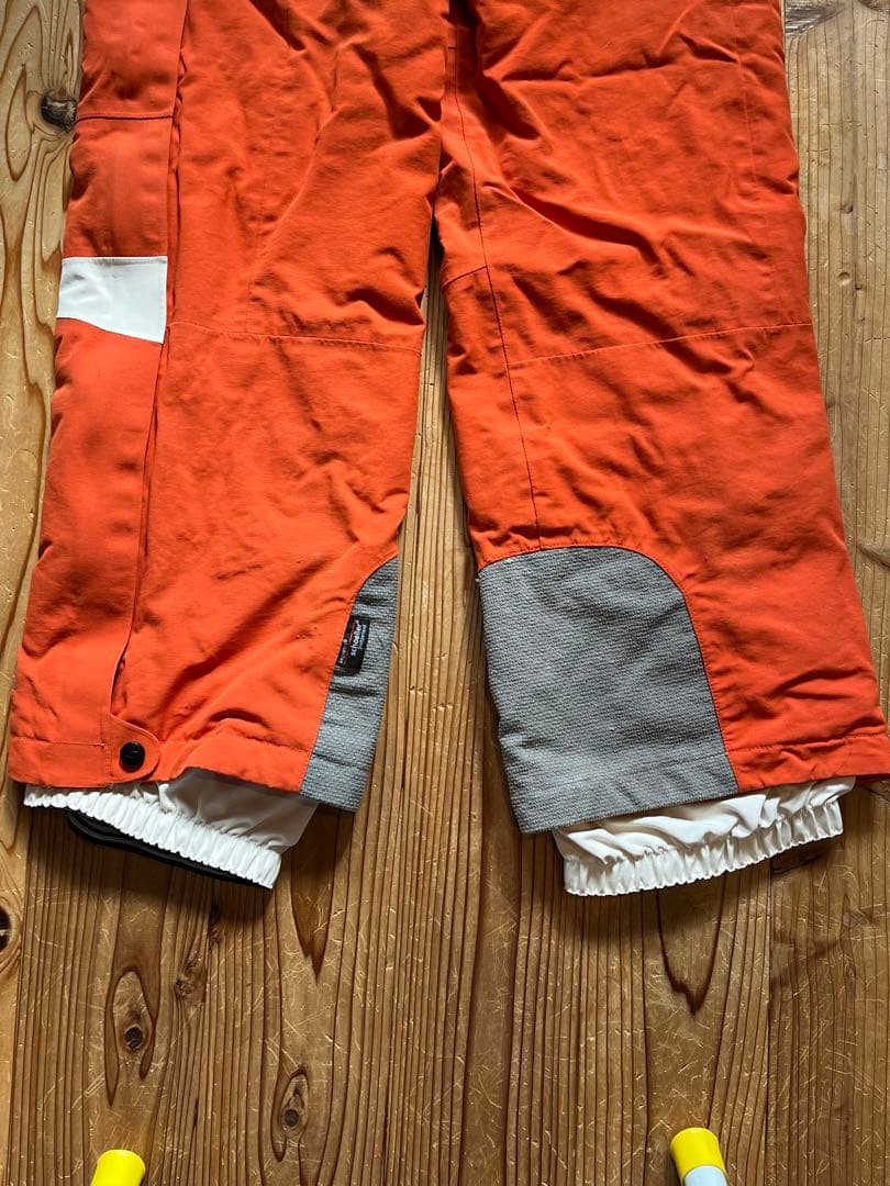 北欧　HALTI ハルチ　スキーウェア上下　日本サイズＭ　暖かさバツグン