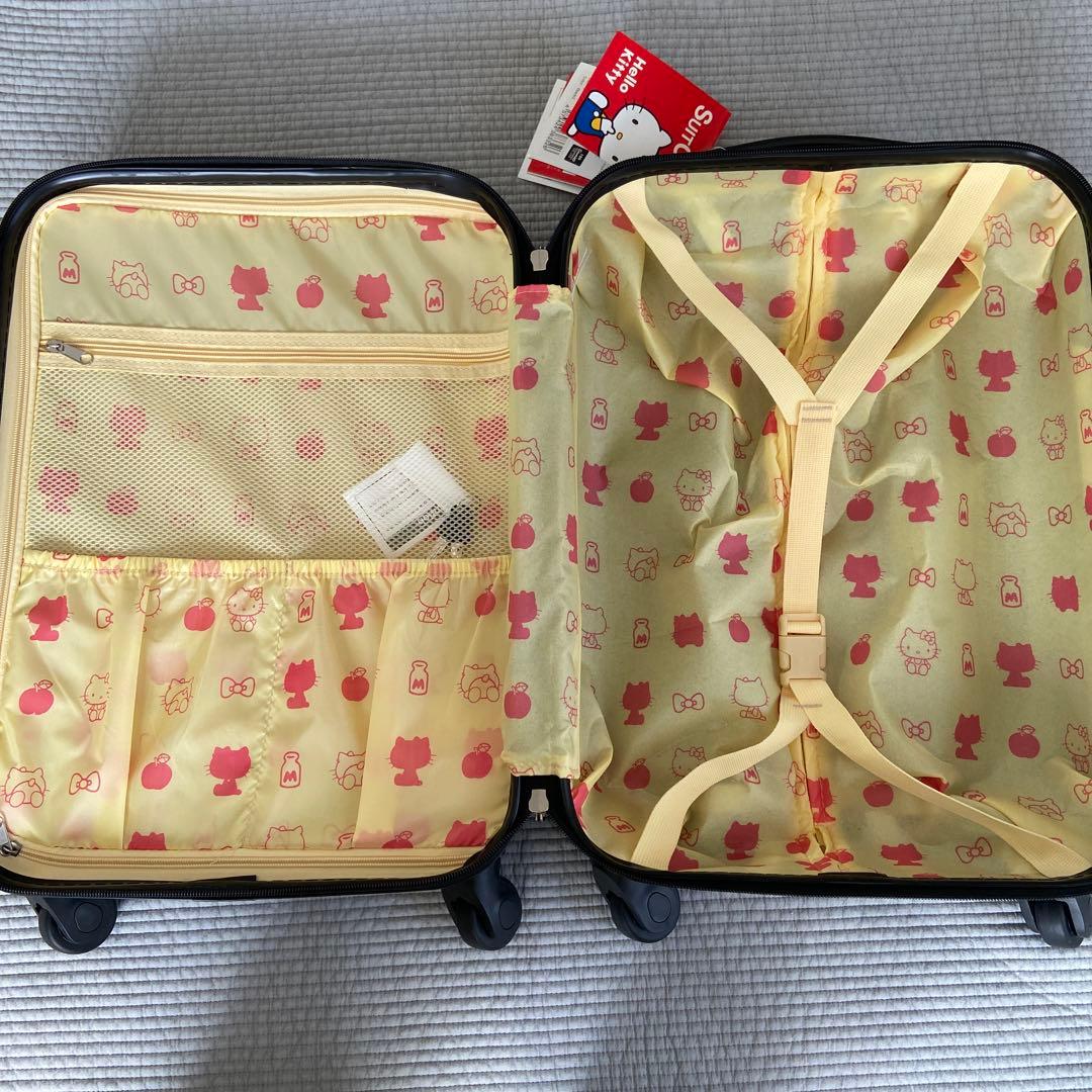 新品　ハローキティ　スーツケー S 35L 和柄　機内持ち込み可　TSAロック